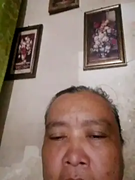jeanyummytits online show from 4, 6, 2026