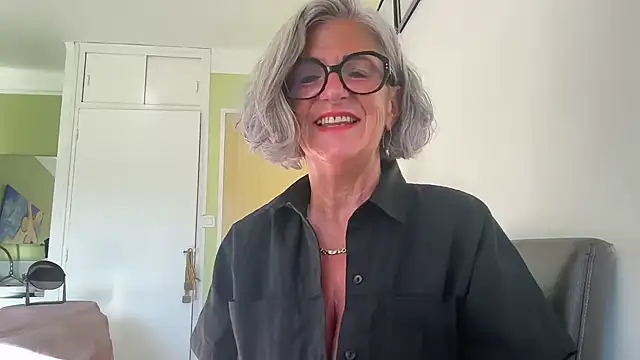 NaughtyMonicaUK online show from 4, 7, 2026