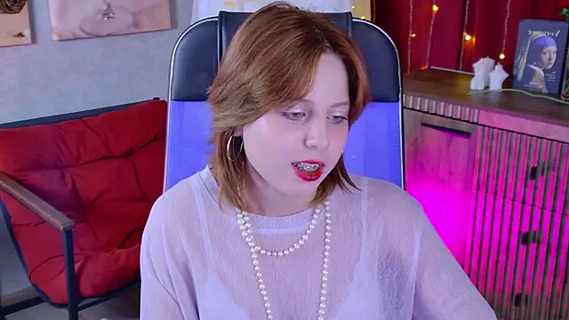 VivienneHebert online show from 2, 6, 2026