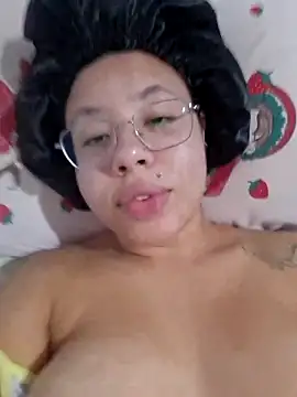 Snapshot of cathcathlai chatting on 14, 4, 2026 cathcathlai online show from 14, 4, 2026