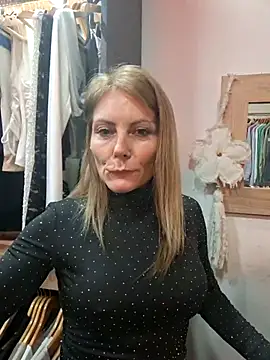 prretty15 online show from 18, 7, 2026
