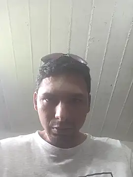 Snapshot of PROSTITUTO-RICO chatting on 4, 6, 2026 PROSTITUTO-RICO online show from 4, 6, 2026
