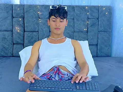 IhanKing online show from 10, 5, 2026