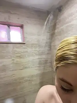 Bunnysweet95 online show from 21, 6, 2026