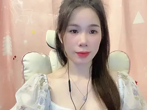 Luna3579 online show from 5, 5, 2026