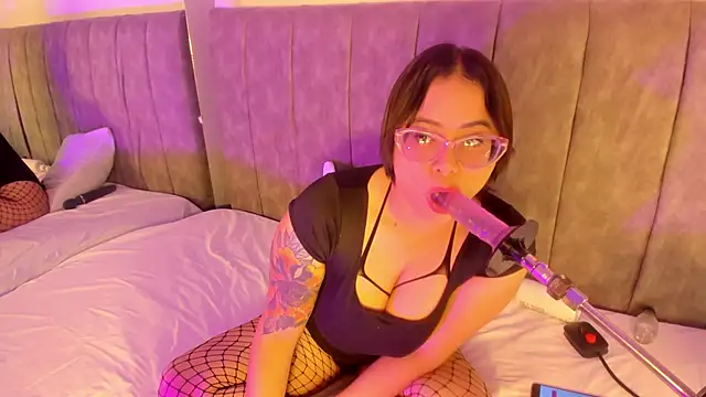 kiara78sweet online show from 30, 6, 2026
