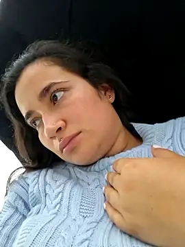 Snapshot of DaniHO25 chatting on 16, 4, 2026 DaniHO25 online show from 16, 4, 2026