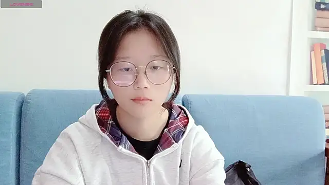 Snapshot of Miss-ping chatting on 15, 4, 2026 Miss-ping online show from 15, 4, 2026