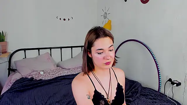Snapshot of LiyaFly chatting on 5, 6, 2026 LiyaFly online show from 5, 6, 2026