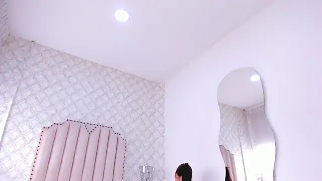 katherine glow online show from 13, 6, 2026