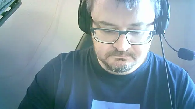 Snapshot of FantastickBombastick chatting on 9, 5, 2026 FantastickBombastick online show from 9, 5, 2026
