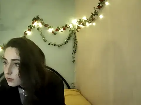 missclochette online show from 20, 4, 2026