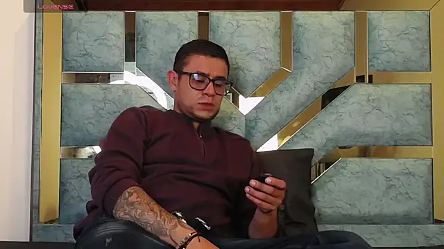 Nickk 21  online show from 15, 5, 2026