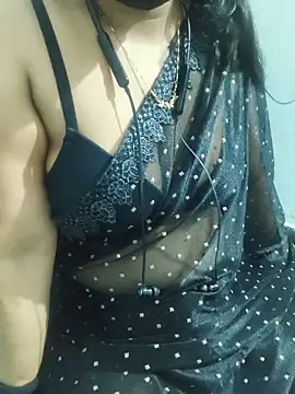 sweetylove01 online show from 20, 5, 2026