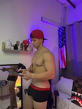 ASHTON HILS online show from 24, 7, 2026