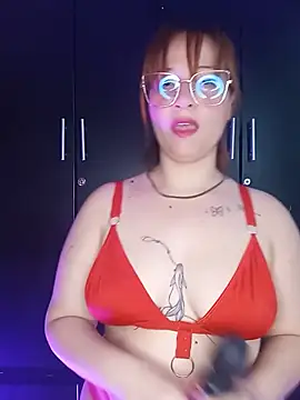 Snapshot of Curves_Nina chatting on 3, 7, 2026 Curves Nina online show from 3, 7, 2026