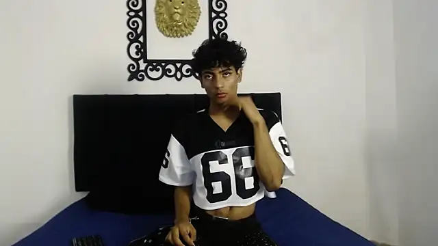 Snapshot of SinBoy_ chatting on 26, 4, 2026 SinBoy online show from 26, 4, 2026