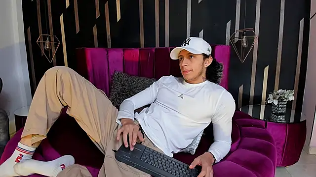 JayTaylorr online show from 7, 5, 2026