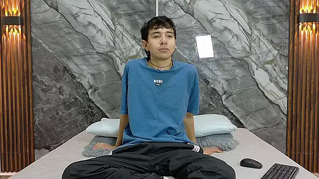 Snapshot of NoahWalker__ chatting on 20, 7, 2026 NoahWalker online show from 20, 7, 2026