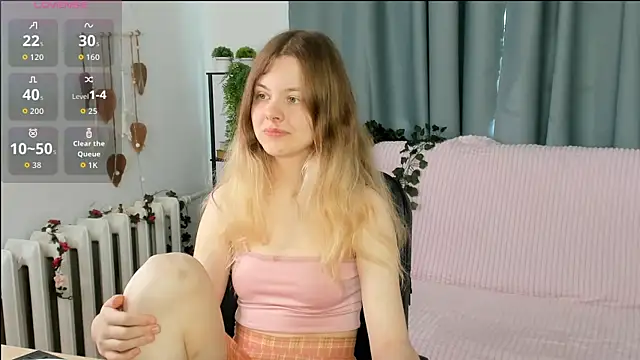 Glitch Doll online show from 31, 5, 2026