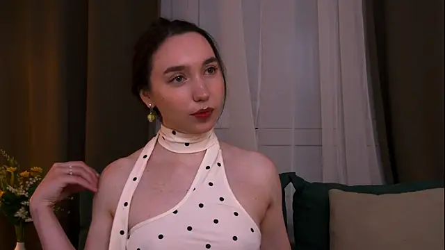 Suzaneey online show from 6, 7, 2026