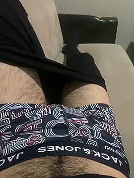 youngdick13 online show from 17, 4, 2026