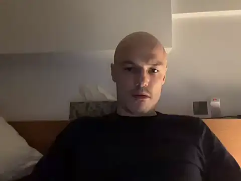 HORNY X boy online show from 17, 4, 2026