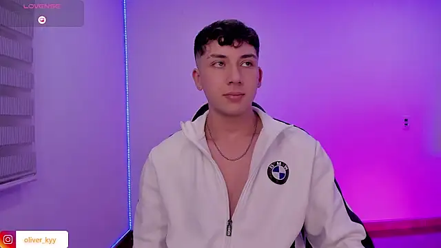 OLIVER K online show from 22, 5, 2026