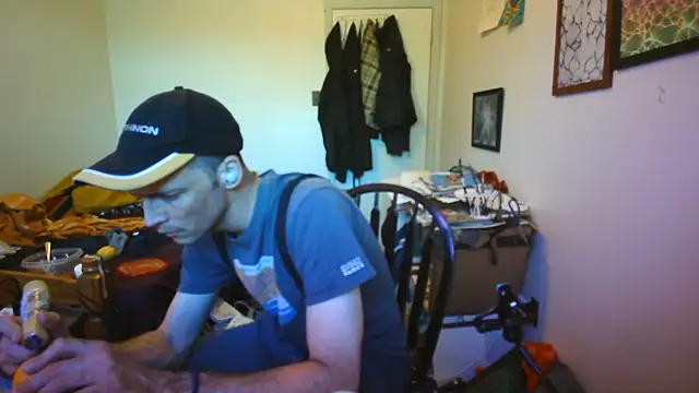 Snapshot of JohnnyMoves chatting on 13, 6, 2026 JohnnyMoves online show from 13, 6, 2026