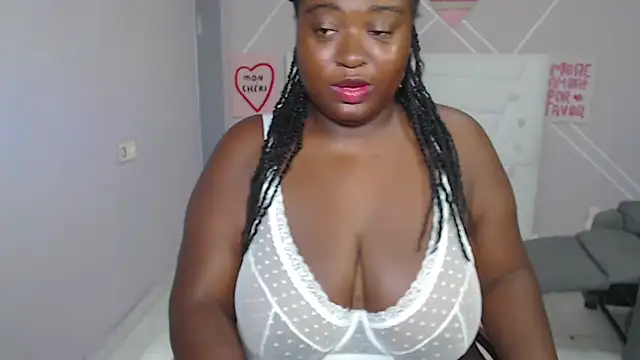 Snapshot of curvyblackwoman chatting on 21, 7, 2026 curvyblackwoman online show from 21, 7, 2026