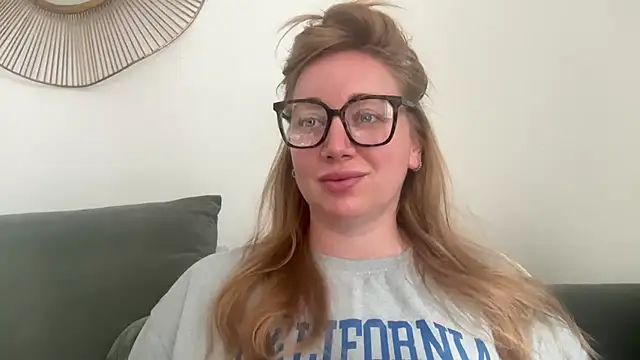 Snapshot of arielsweetieee chatting on 28, 6, 2026 arielsweetieee online show from 28, 6, 2026