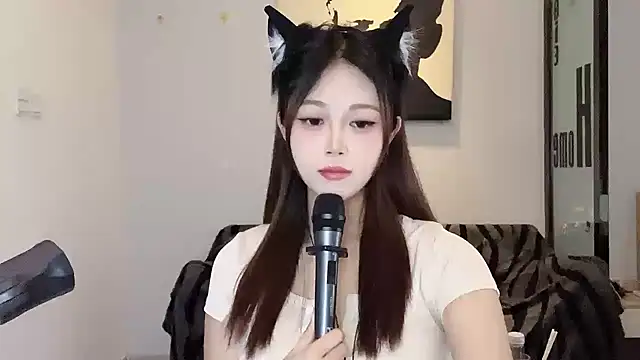Snapshot of KiKi-011 chatting on 11, 6, 2026 KiKi-011 online show from 11, 6, 2026