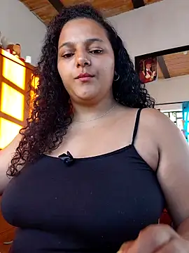Snapshot of manuboobss chatting on 26, 4, 2026 manuboobss online show from 26, 4, 2026