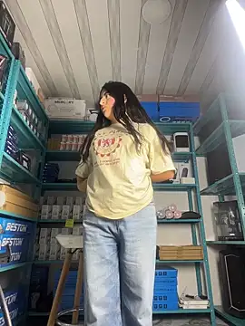 Maggiee 1 online show from 25, 5, 2026