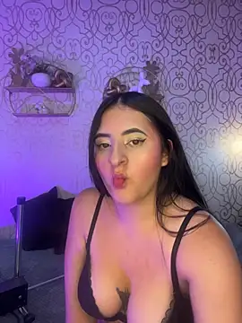 Snapshot of Maggiee_1 chatting on 10, 6, 2026 Maggiee 1 online show from 10, 6, 2026