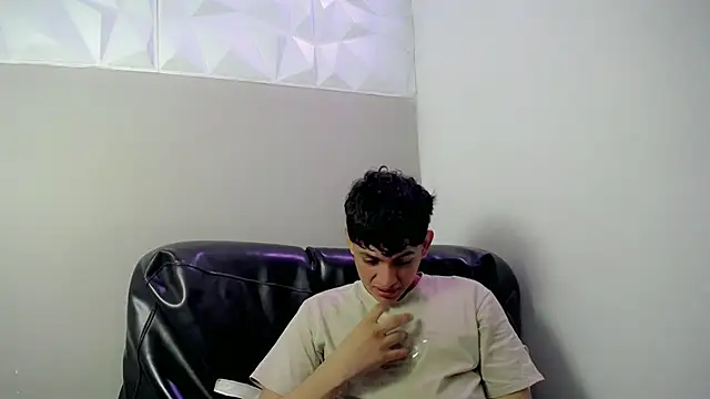 Yosepp cum online show from 28, 4, 2026