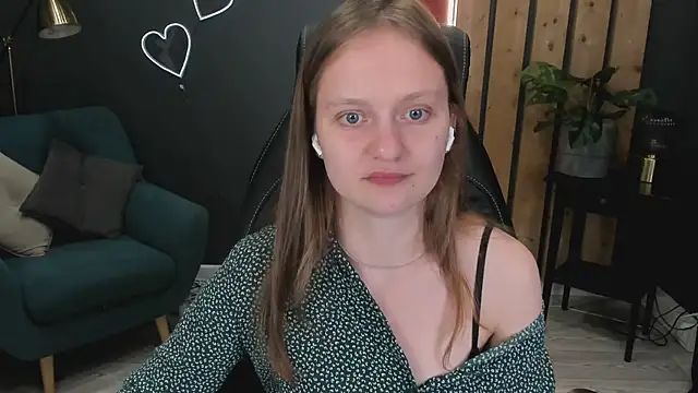 Snapshot of French_Fry chatting on 15, 7, 2026 French Fry online show from 15, 7, 2026
