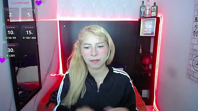 Snapshot of nancy_blonde chatting on 27, 6, 2026 nancy blonde online show from 27, 6, 2026