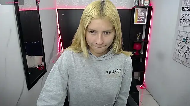Snapshot of nancy_blonde chatting on 11, 7, 2026 nancy blonde online show from 11, 7, 2026
