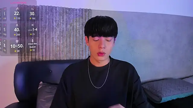 Isaac 01  online show from 18, 4, 2026