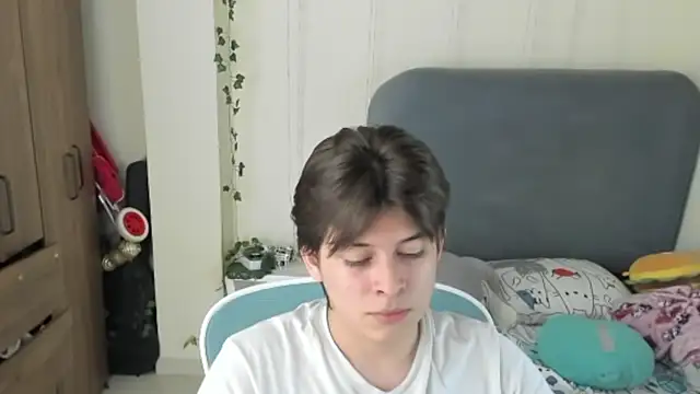 Snapshot of Felixzyn chatting on 22, 7, 2026 Felixzyn online show from 22, 7, 2026