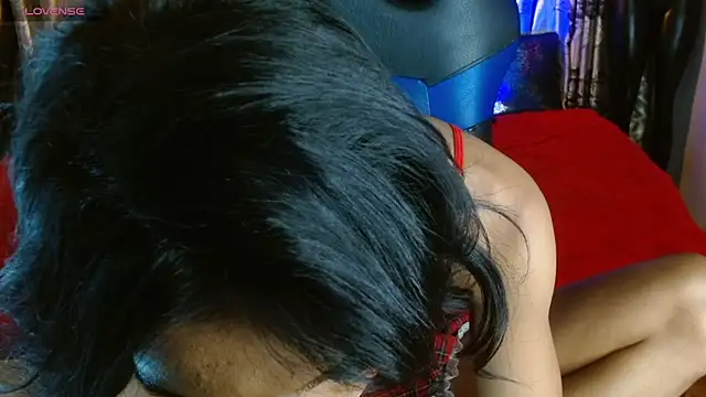 Hecate doll online show from 29, 4, 2026