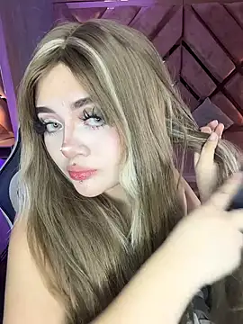 Snapshot of lya_nekko_ chatting on 10, 7, 2026 lya nekko online show from 10, 7, 2026