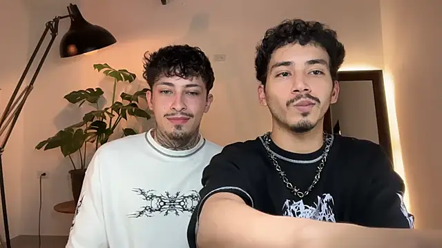 Noah and Steven online show from 5, 6, 2026