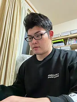 Snapshot of shun_201 chatting on 25, 4, 2026 shun 201 online show from 25, 4, 2026