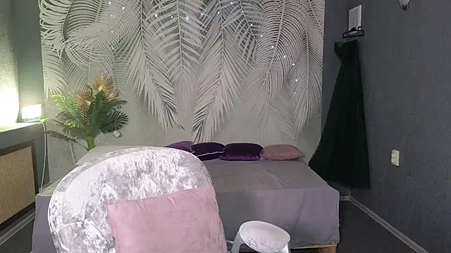 Snapshot of Dr_Mireille chatting on 11, 5, 2026 Dr Mireille online show from 11, 5, 2026
