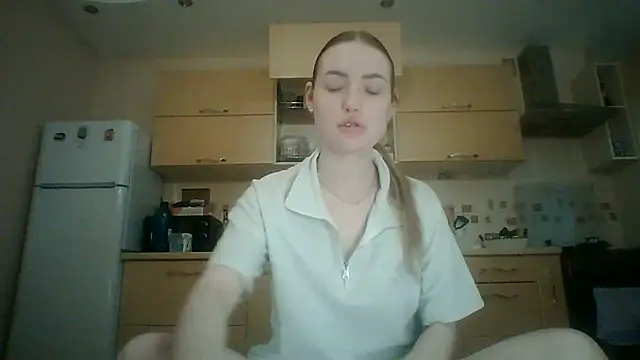Lisanta online show from 8, 7, 2026