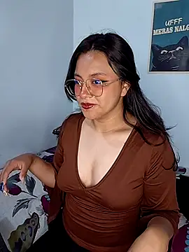 Snapshot of _Juno chatting on 30, 5, 2026 Juno online show from 30, 5, 2026