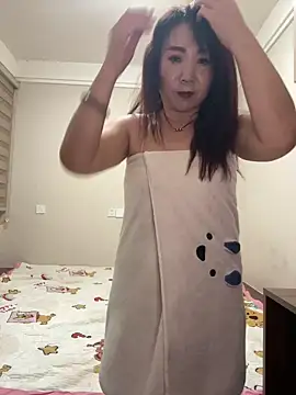 lucy-698 online show from 7, 5, 2026
