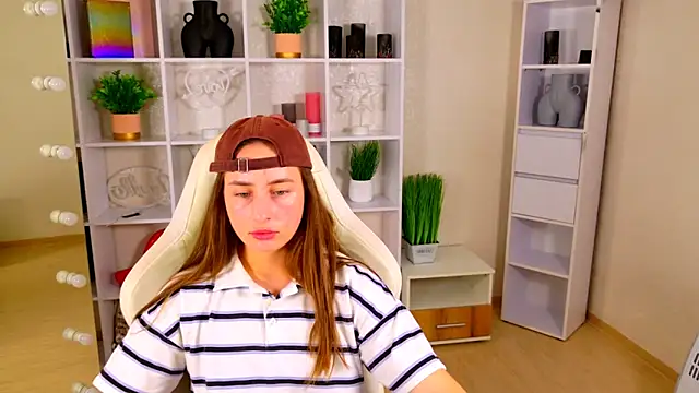 NadinnL online show from 24, 5, 2026